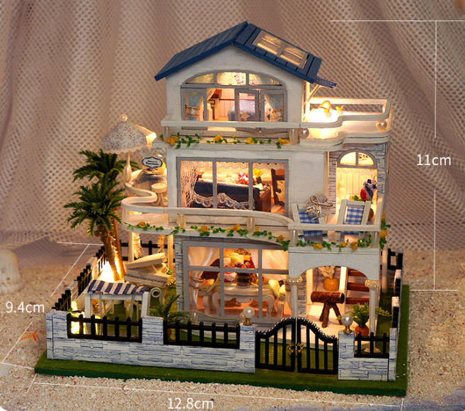 Miniatur-Puppenhaus Bausatz Café aus Holz, mit Möbeln und LED-Beleuchtung. Zum Selberbauen für Erwachsene & Kinder. Kreatives Hobby – tolles Weihnachtsgeschenk für die ganze Familie.