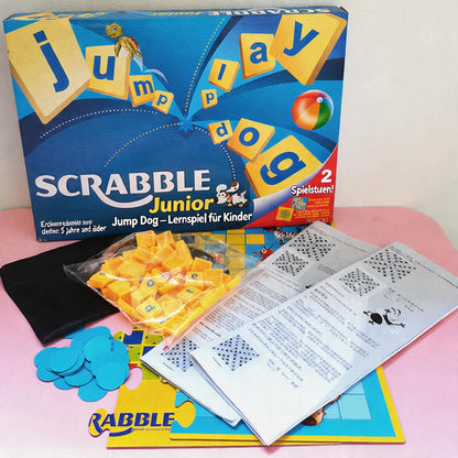 Scrabble Junior – Wortspiel für Kinder ab 6 Jahren, für 2–4 Spieler, Brettspiel zur Sprachförderung