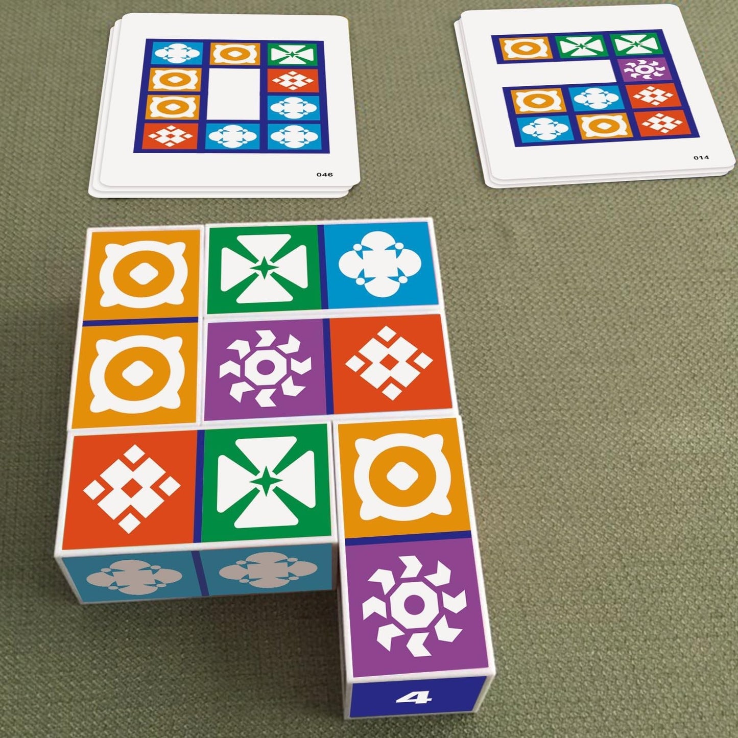 3D-Logikspiel für Kinder & Erwachsene – 80 Aufgaben in 4 Schwierigkeitsstufen – Pädagogisches Denkspiel ab 6 Jahren, kompakt für unterwegs