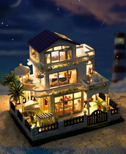 Miniatur-Puppenhaus Bausatz Café aus Holz, mit Möbeln und LED-Beleuchtung. Zum Selberbauen für Erwachsene & Kinder. Kreatives Hobby – tolles Weihnachtsgeschenk für die ganze Familie.