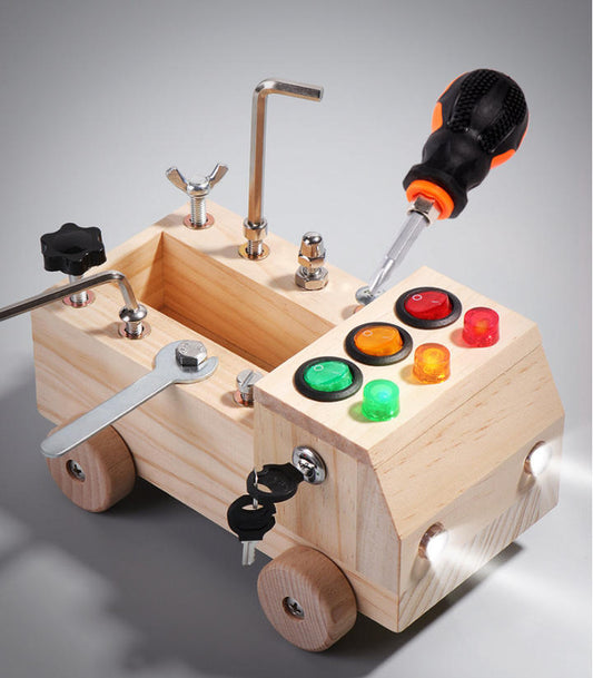 Montessori Schraubendreher-Brett aus Holz – Motorik- und Lernspielzeug für Kinder ab 2 Jahren